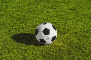 تصعيد غير مسبوق بين فيفا ويويفا يهدد مستقبل كأس العالم