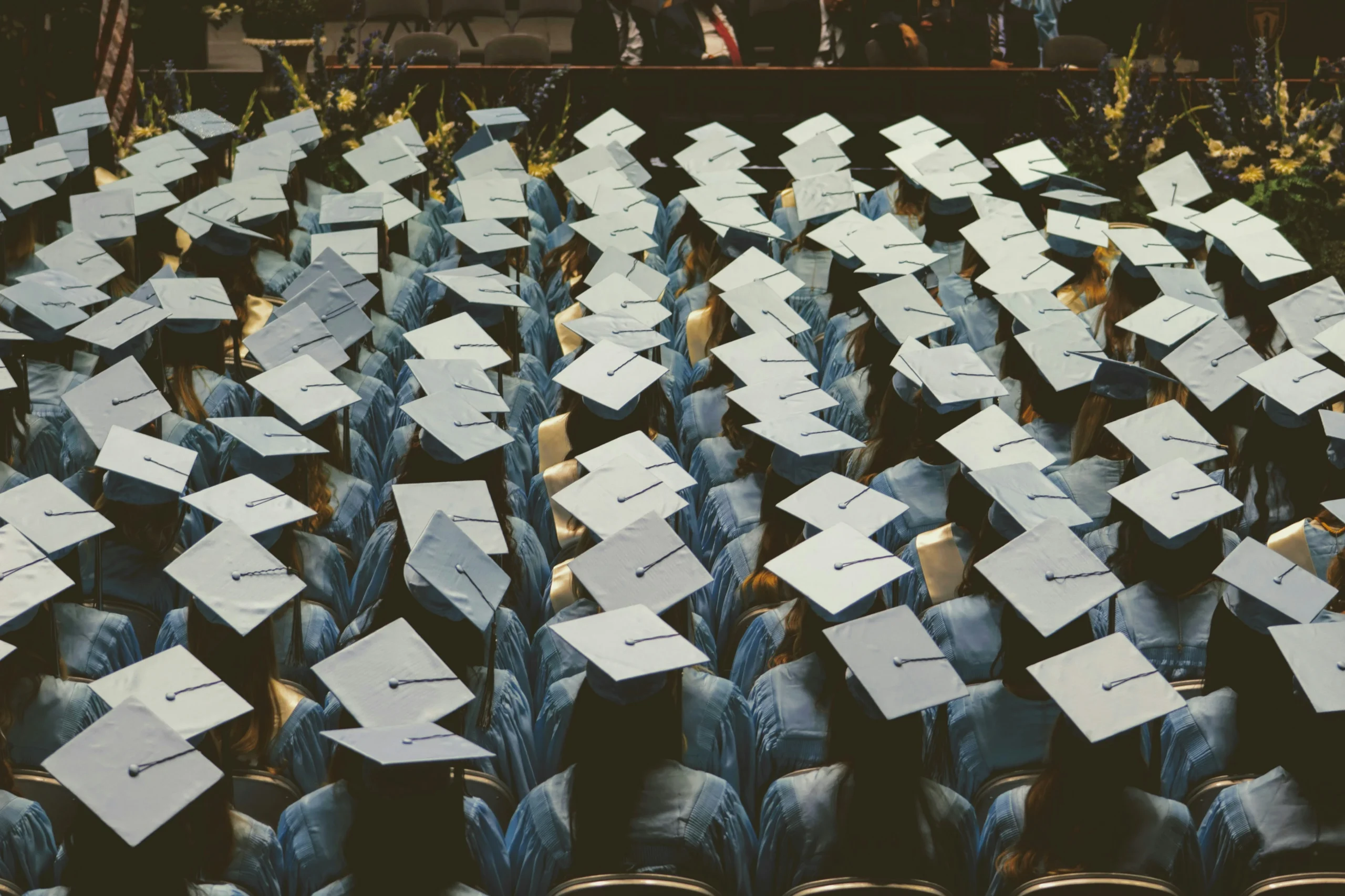 درجات GCSE في إنجلترا 2026: كيف تُحتسب، ماذا تعني، ومن هو المتفوق؟
