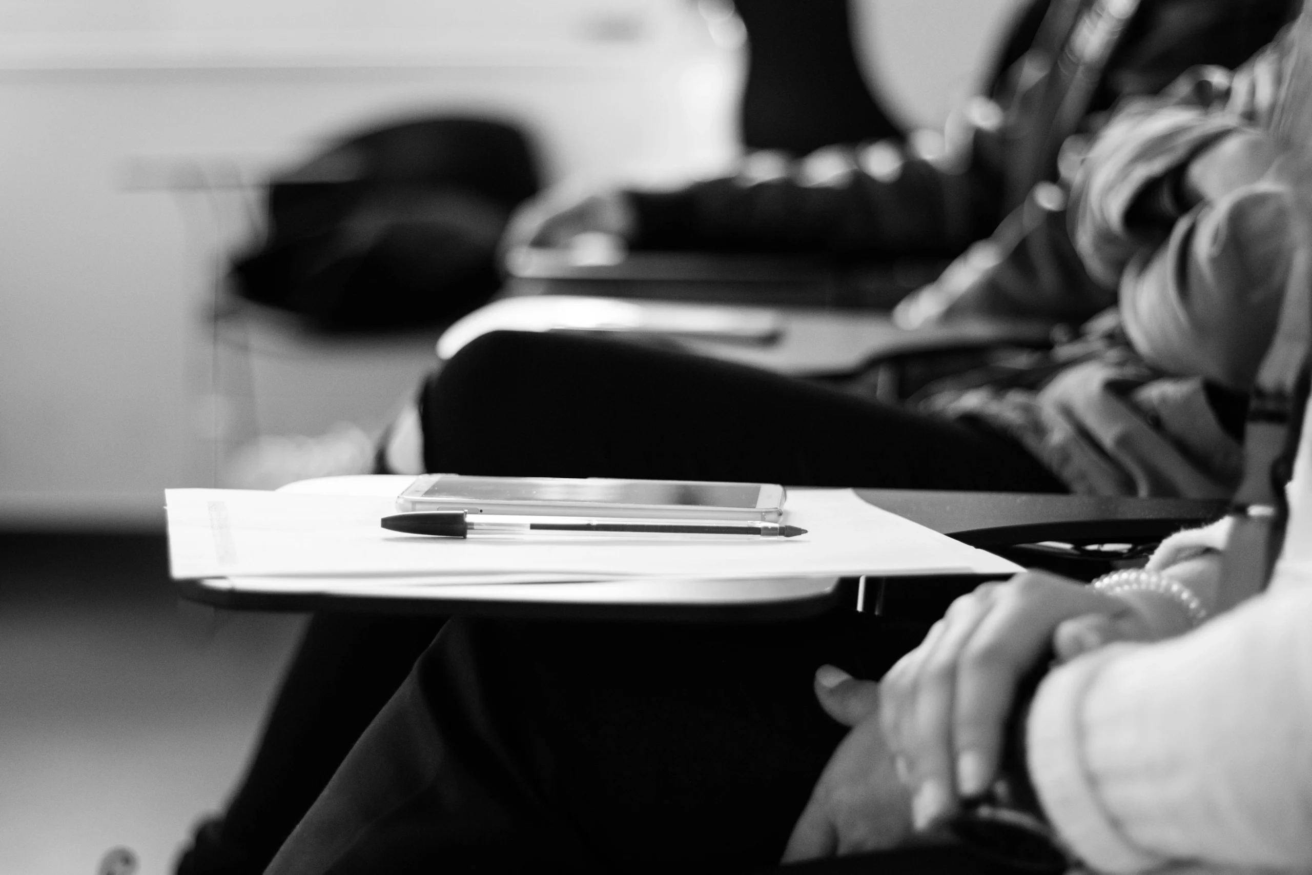 درجات GCSE في إنجلترا 2026: كيف تُحتسب، ماذا تعني، ومن هو المتفوق؟