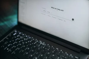 ​خبراء يحذرون: نواب بريطانيا يعتمدون سرًا على الذكاء الاصطناعي لصياغة الوثائق البرلمانية