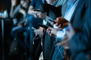 ما هي Ofcom وما دورها في تنظيم الاتصالات والإعلام في بريطانيا؟