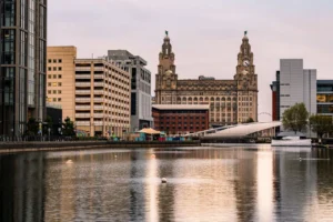 ليفربول.. ماذا تخفي مدينة الميناء التي أبهرت العالم؟