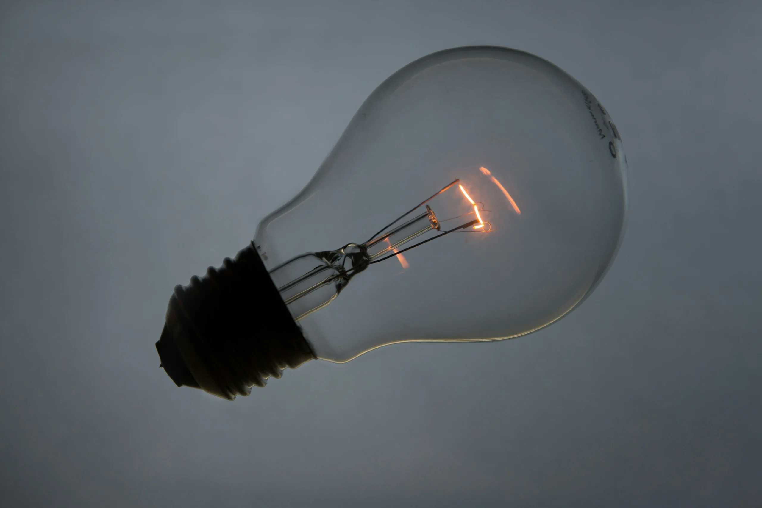 ما هي Ofgem في بريطانيا؟ وما دورها في تنظيم سوق الطاقة؟